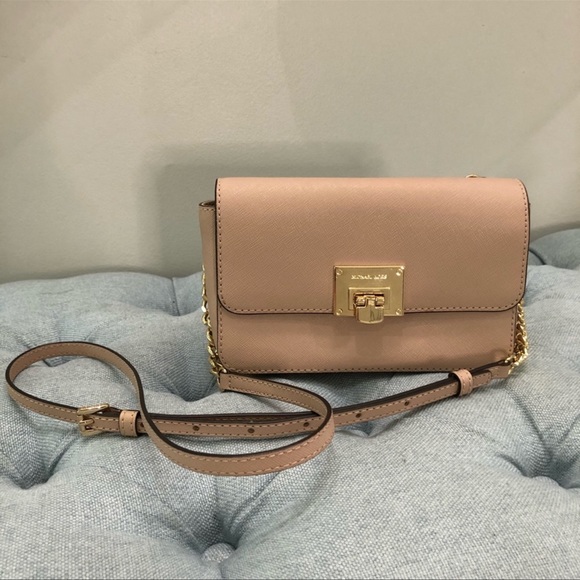 NWOT Michael Kors Nude Clutch Crossbody with Detachable Wallet - Picture 3 of 8